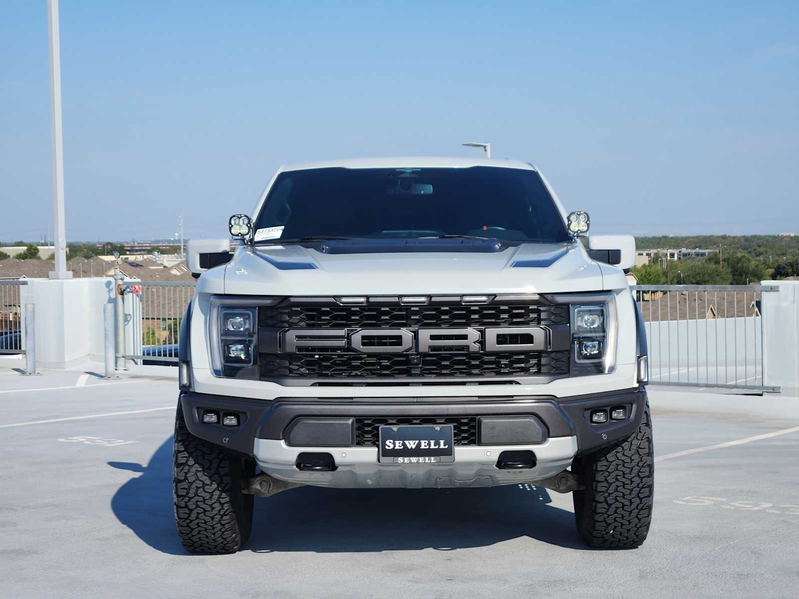 2023 Ford F-150 Raptor photo 2