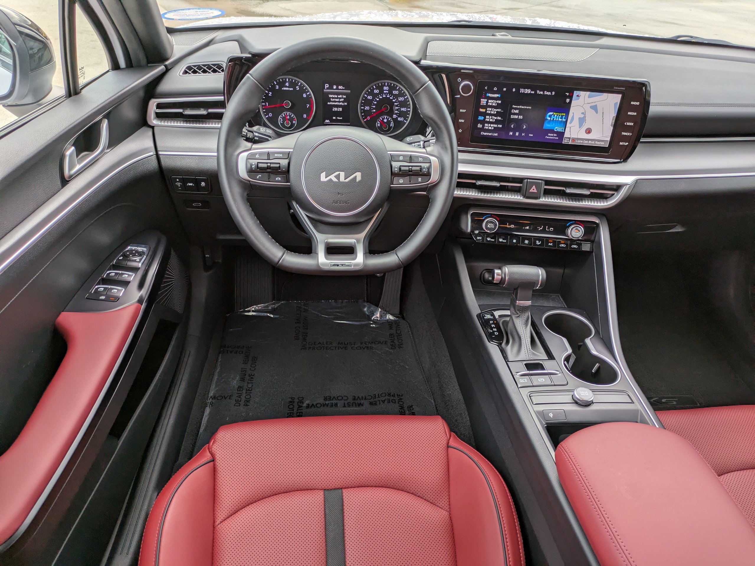 2023 Kia K5 GT-Line photo 10