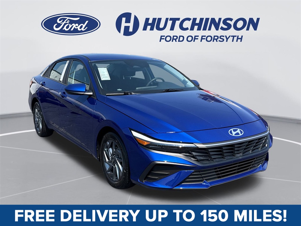 2024 Hyundai Elantra SEL's photo