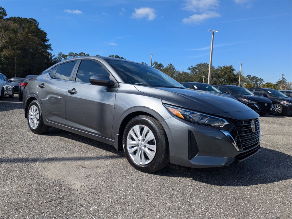 2025 Nissan Sentra S photo 2