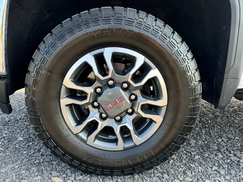 2021 Gmc Sierra SLT photo 12