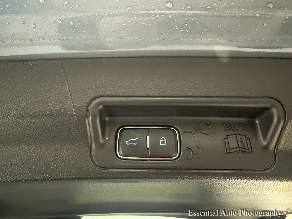 2025 FORD EXPLORER - Image 24