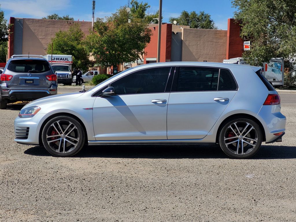 2017 Volkswagen Golf GTI S photo 4