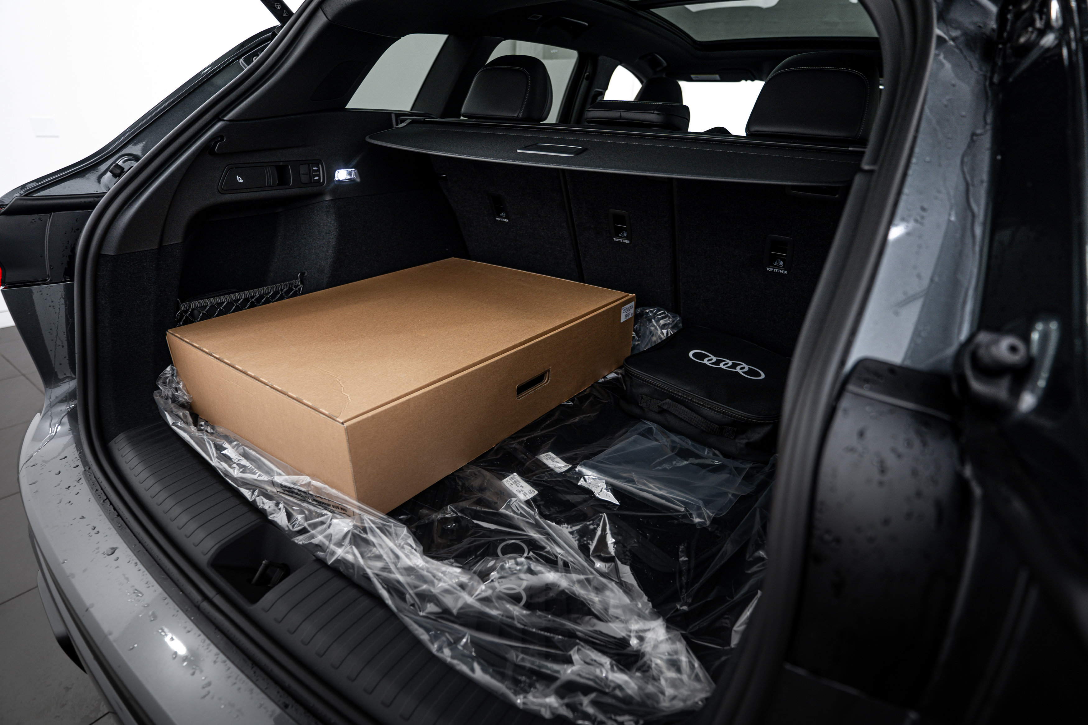 2025 Audi SQ6 photo 11