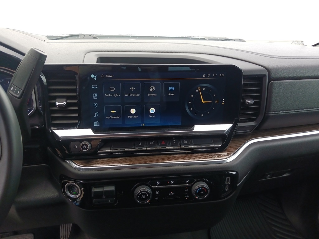 2024 Chevrolet Silverado 2500HD LT photo 18