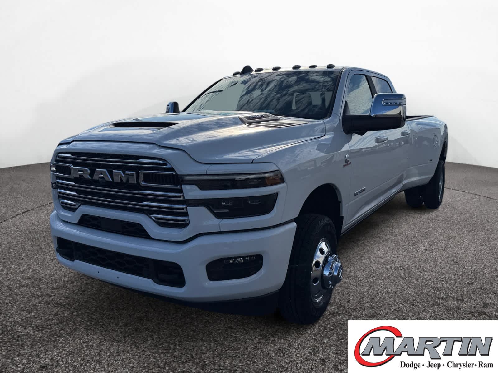 2026 RAM Ram 3500 Pickup Laramie's photo