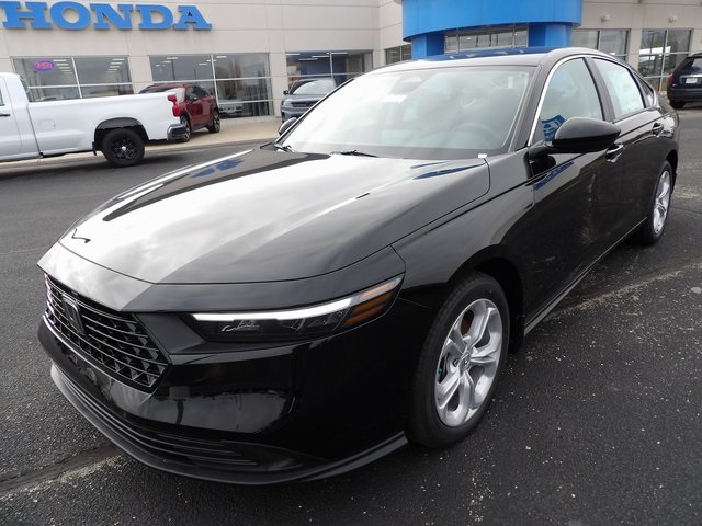 2025 Honda Accord LX photo 3