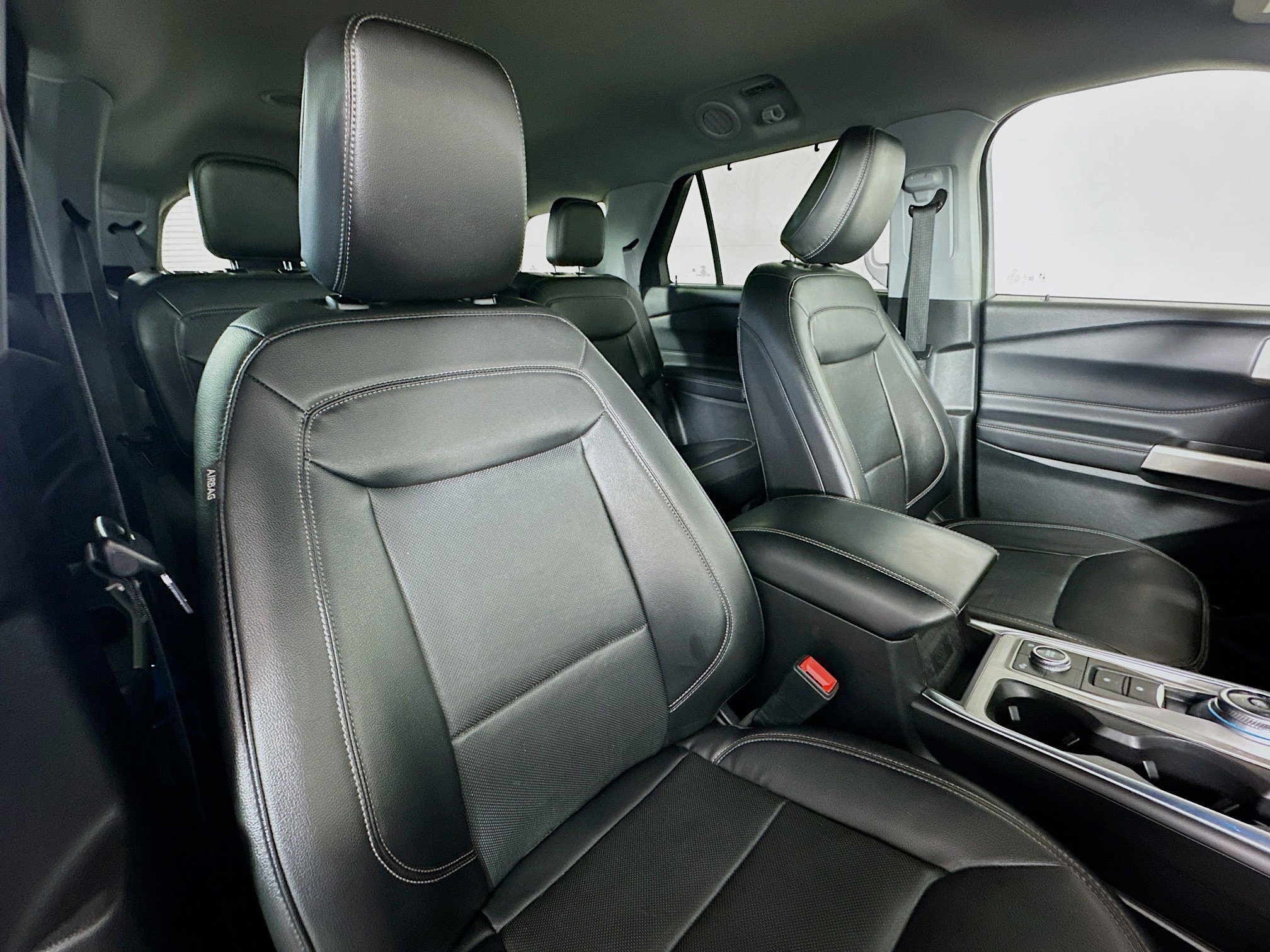 2023 Ford Explorer Limited photo 27