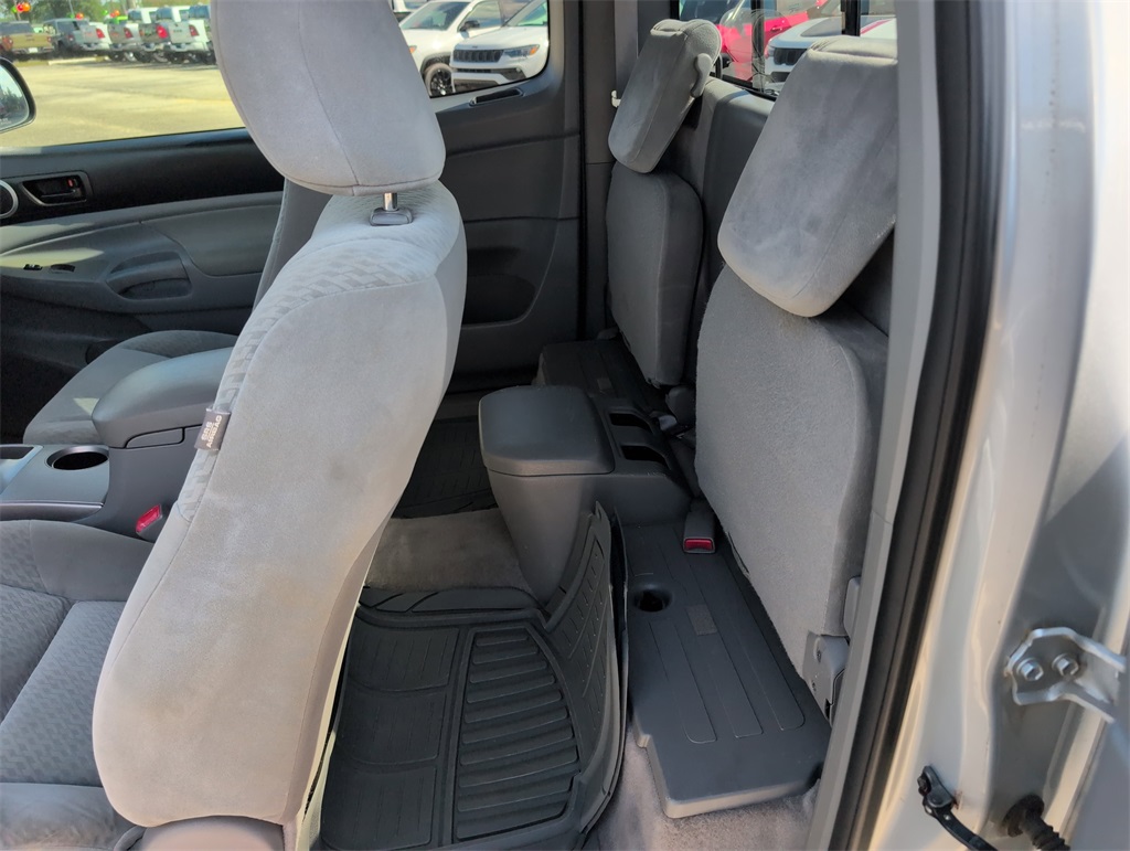2010 Toyota Tacoma PreRunner photo 18