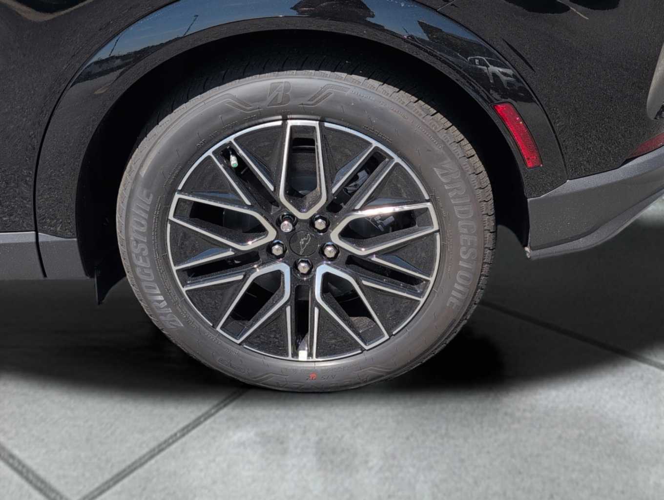 2025 Ford Mustang Mach-E Premium photo 15