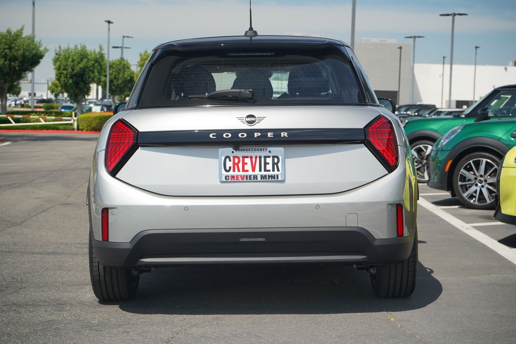 2026 Mini Cooper 4 Door Hardtop Signature photo 4