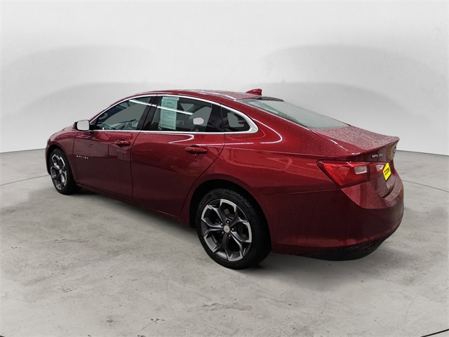 2024 Chevrolet Malibu 1LT photo 3