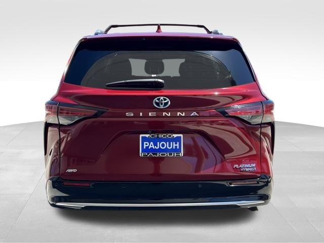 2024 Toyota Sienna Platinum photo 6