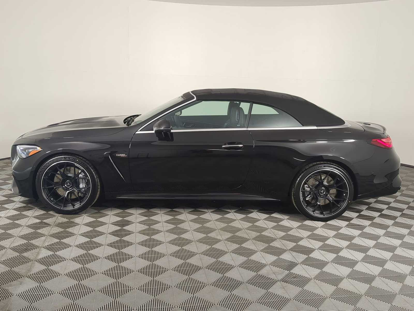 2026 Mercedes Benz CLE AMG 53 4MATIC photo 2