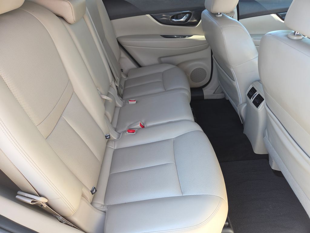 2018 Nissan Rogue SL photo 15