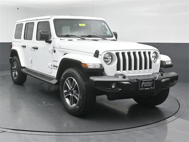 2023 Jeep Wrangler 4-Door Sahara's photo