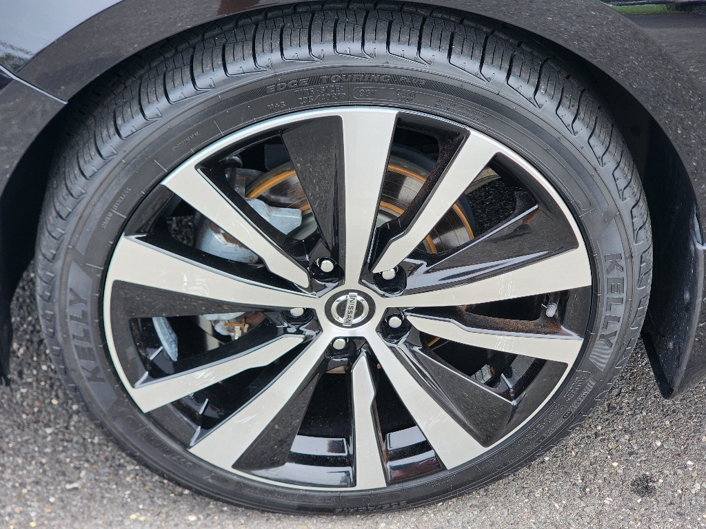 2021 Nissan Altima 2.5 Platinum photo 4