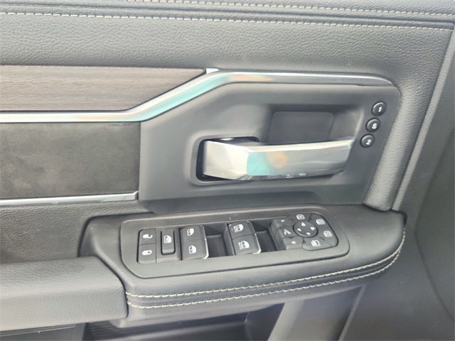 2025 Ram 3500 Laramie photo 25