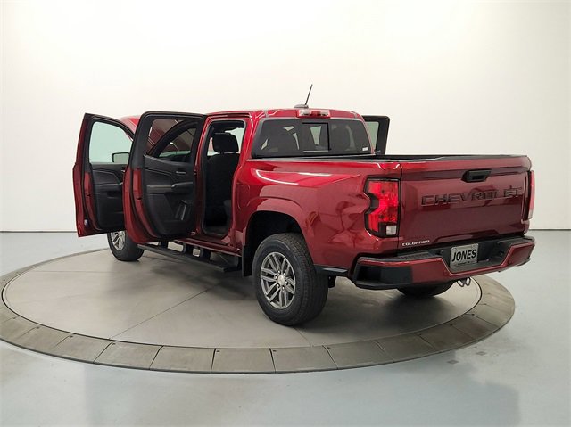 2026 Chevrolet Colorado LT photo 13