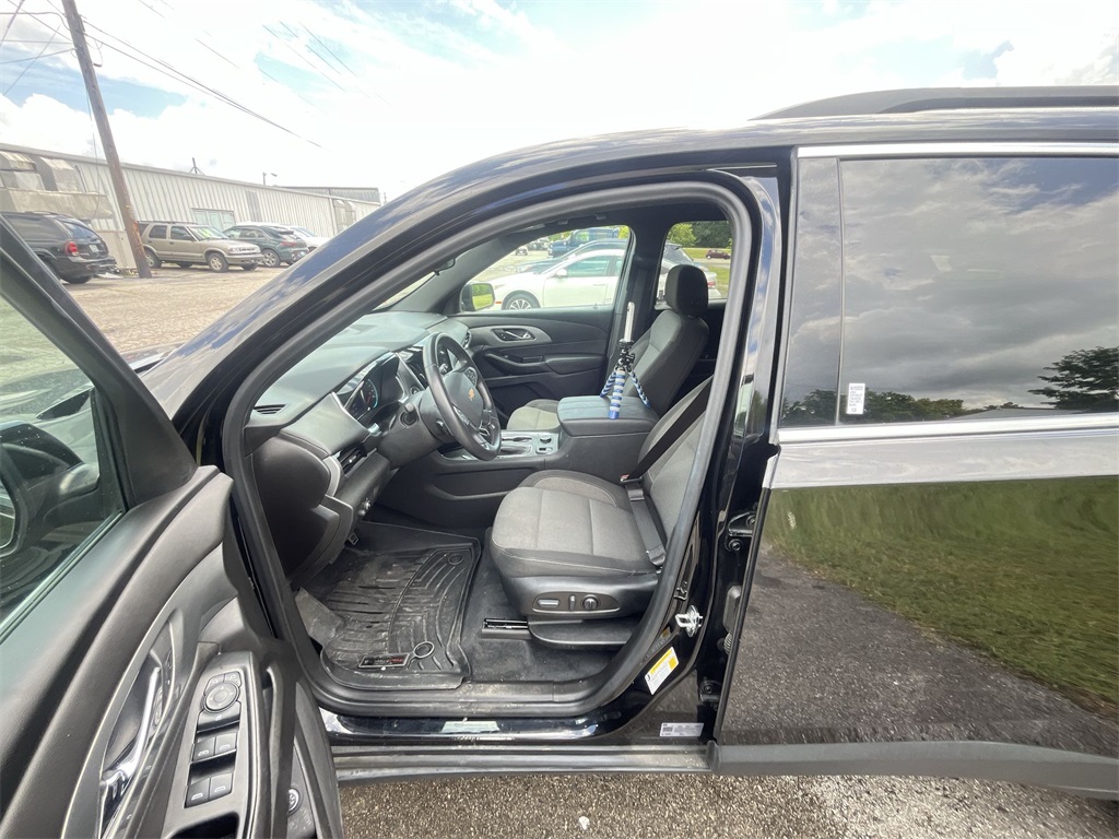 2022 Chevrolet Traverse photo 11