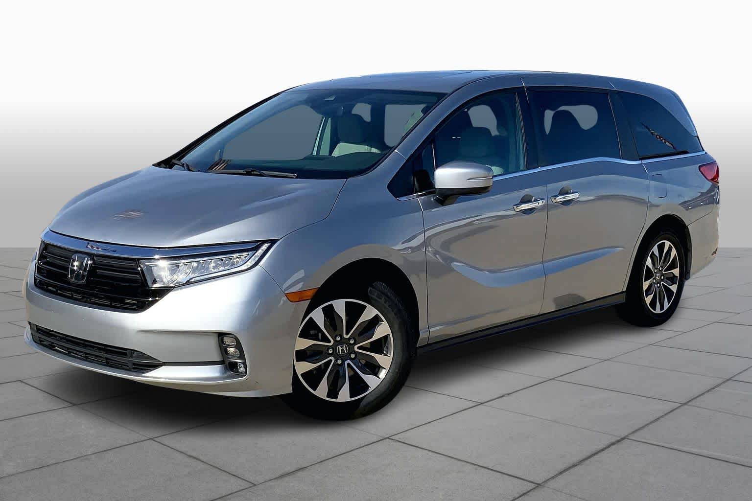 2024 Honda Odyssey EX-L's photo