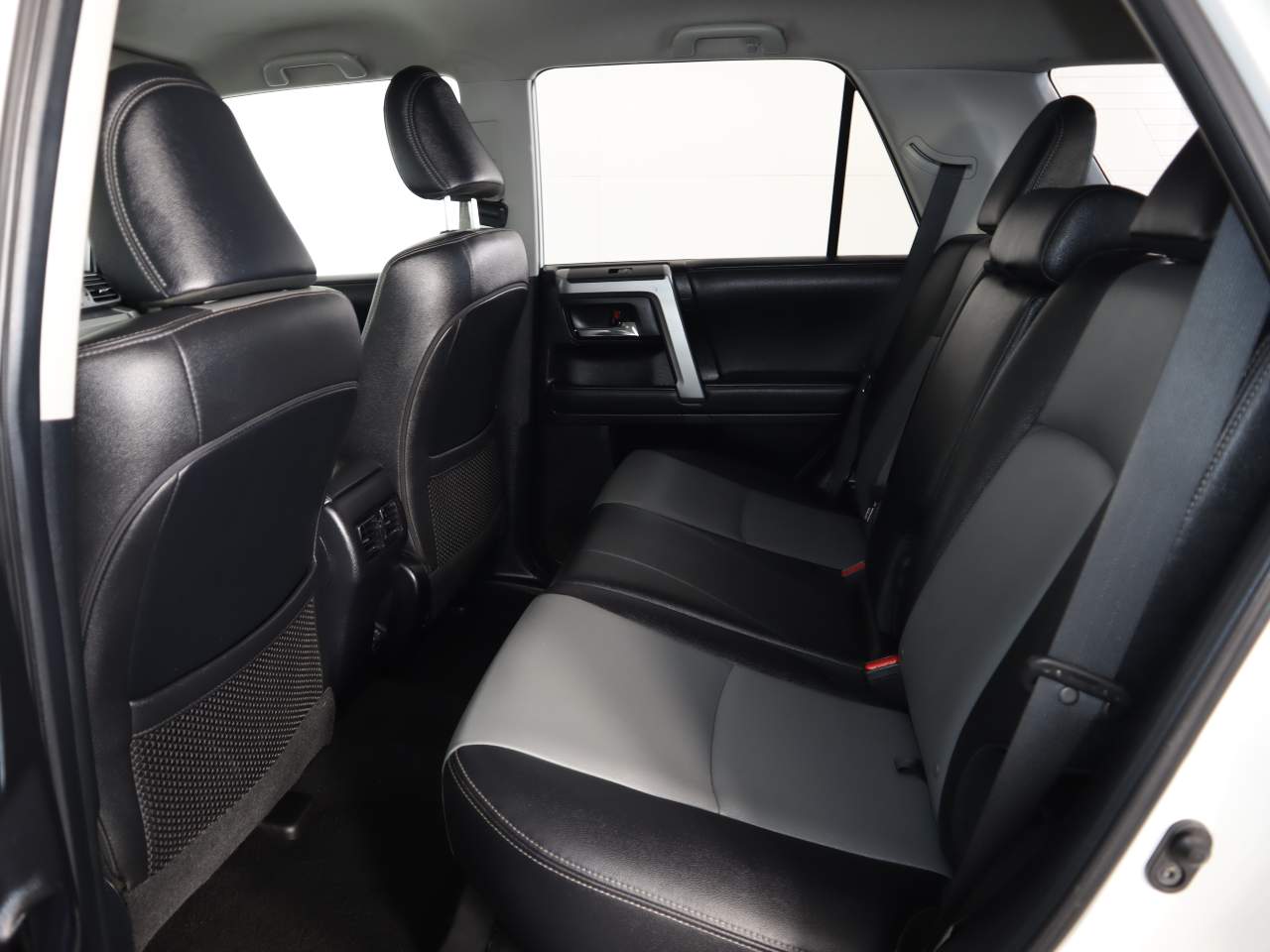 2020 Toyota 4Runner SR5 Premium photo 14