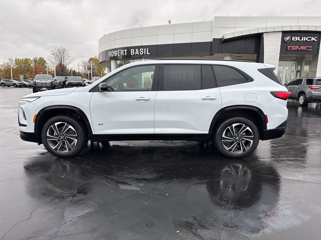 2026 Buick Enclave Sport Touring photo 3