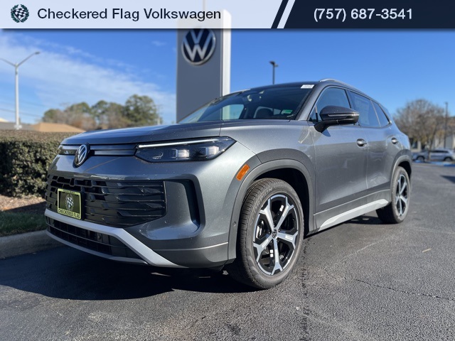 2026 Volkswagen Tiguan SE's photo