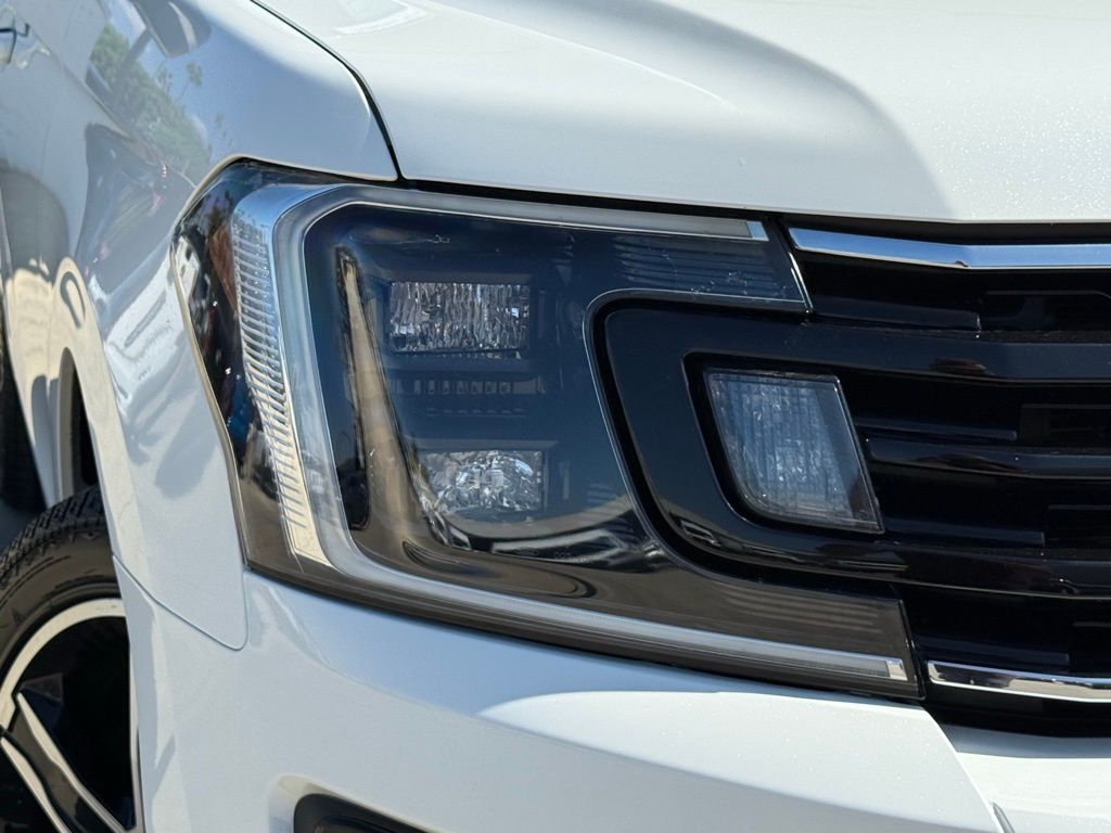 2021 Ford Expedition Limited photo 3