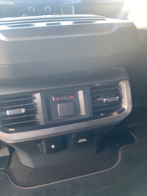 2022 Ford F-150 Platinum photo 35