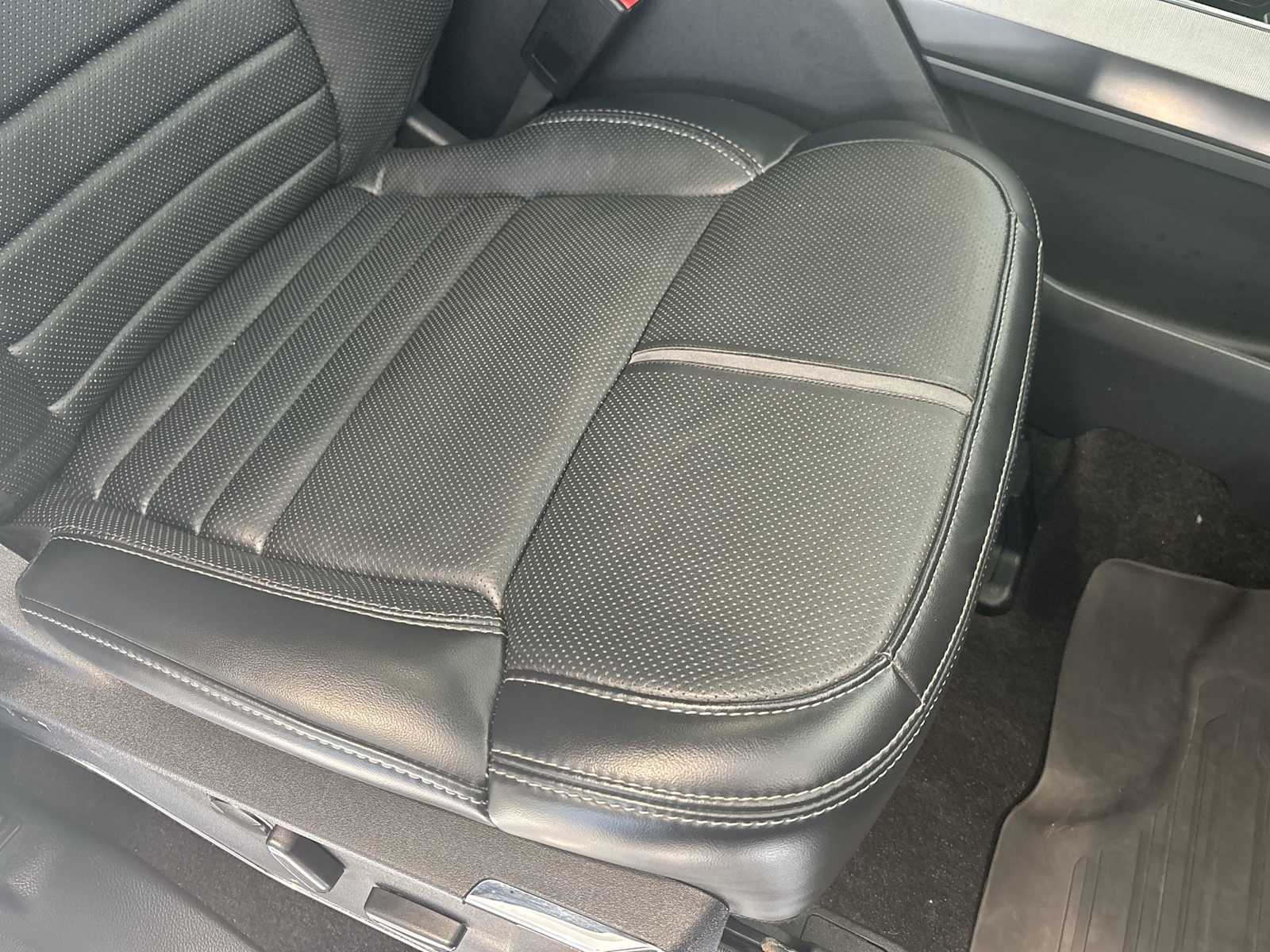 2022 Ford F-150 Platinum photo 25