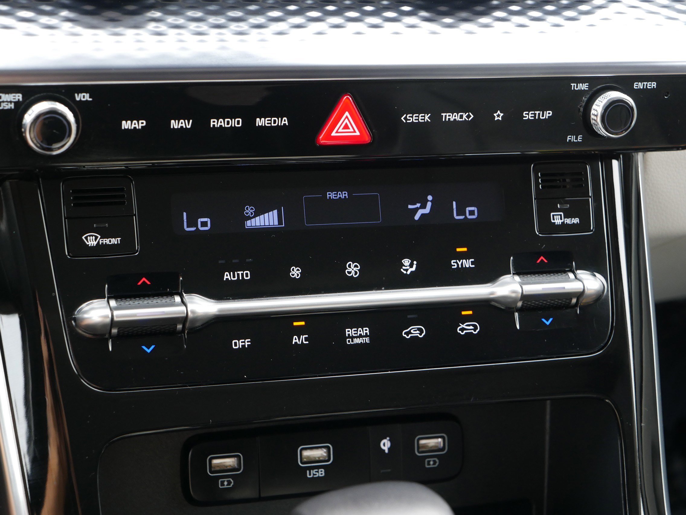 2023 Kia Carnival SX Prestige photo 23