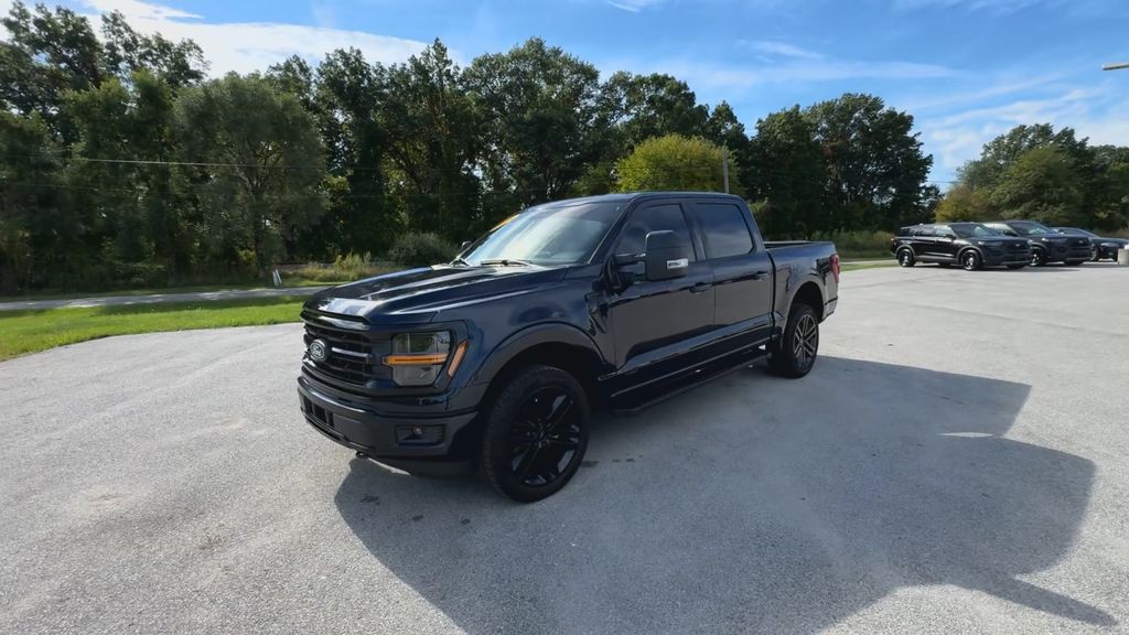 2025 Ford F-150 XLT photo 4