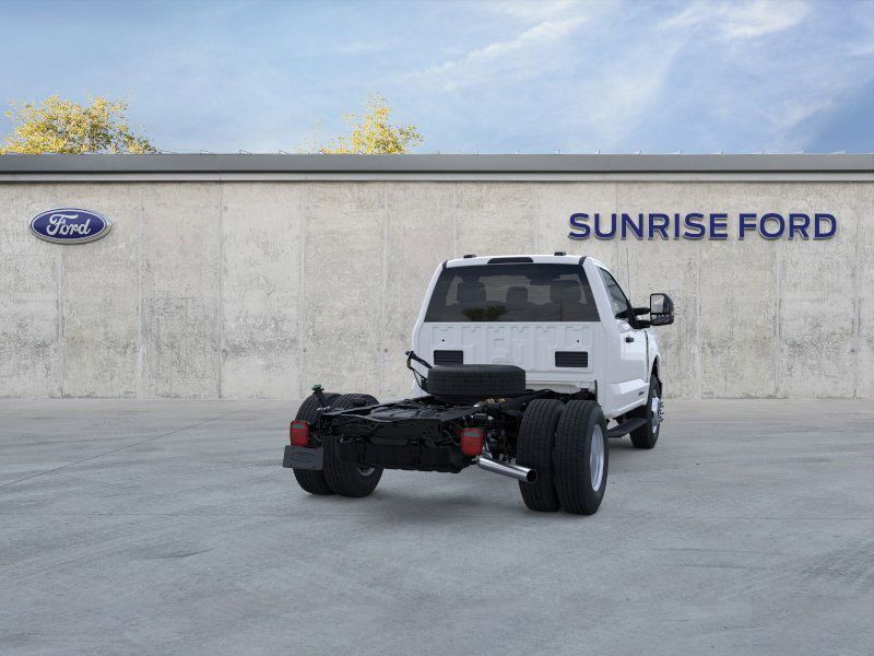 2026 Ford F-350 XL photo 9