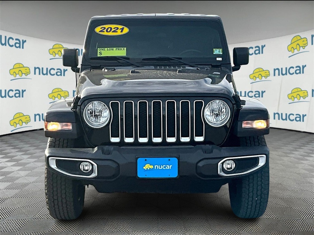 2021 Jeep Wrangler Unlimited Sahara photo 2