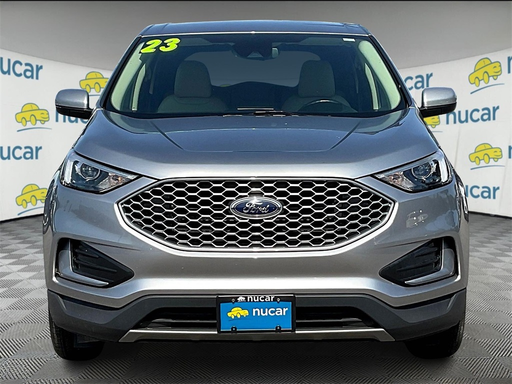 2023 Ford Edge SEL photo 2