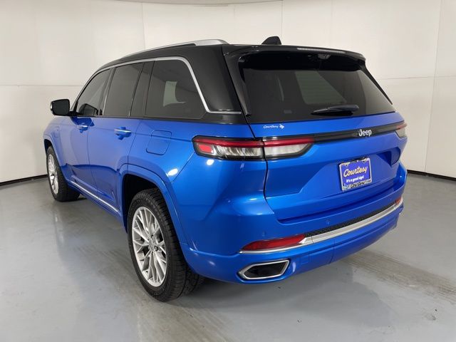 2023 Jeep Grand Cherokee Summit 4xe photo 4