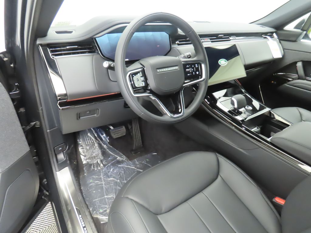 2025 Land Rover Range Rover Sport SE photo 6