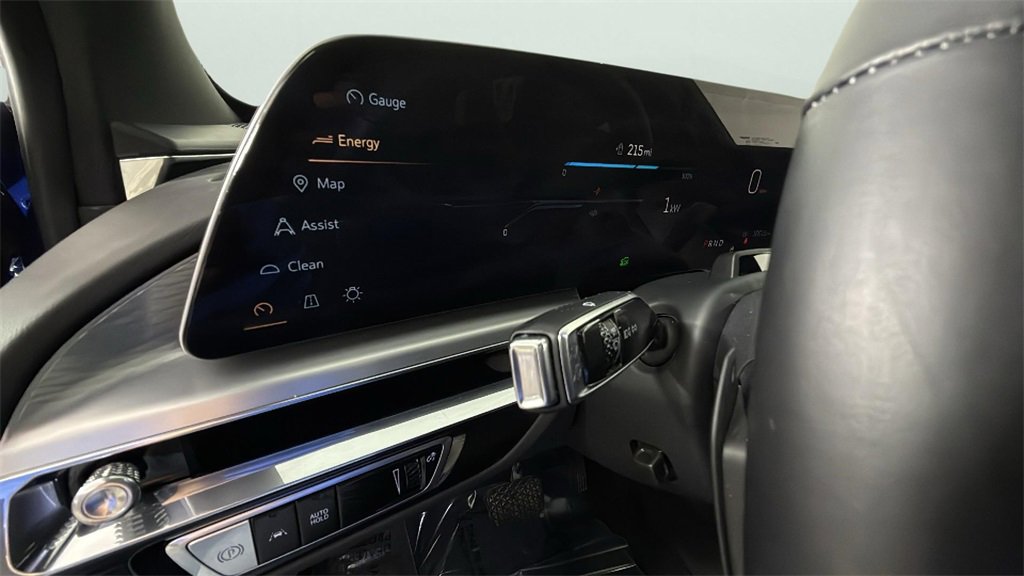 2024 Cadillac Lyriq Luxury photo 19
