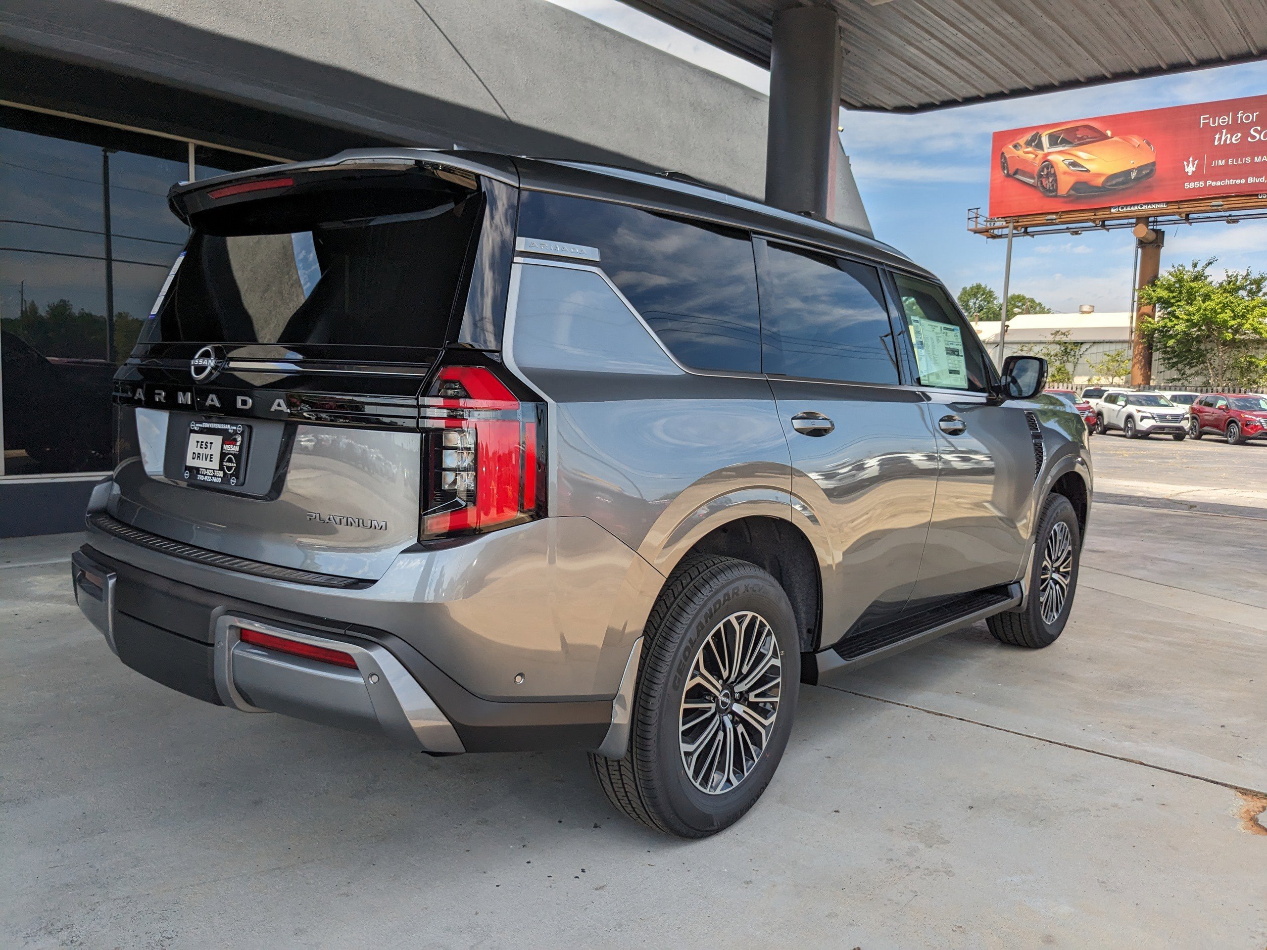 2025 Nissan Armada Platinum photo 3