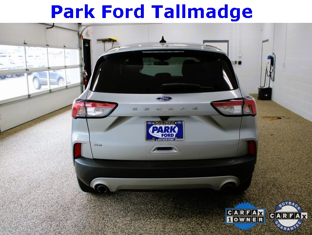 2022 Ford Escape SE photo 4