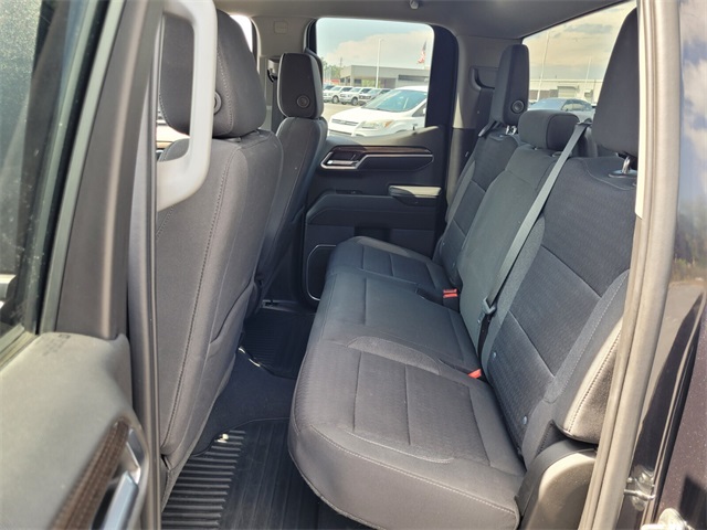 2023 Chevrolet Silverado 1500 LT photo 9