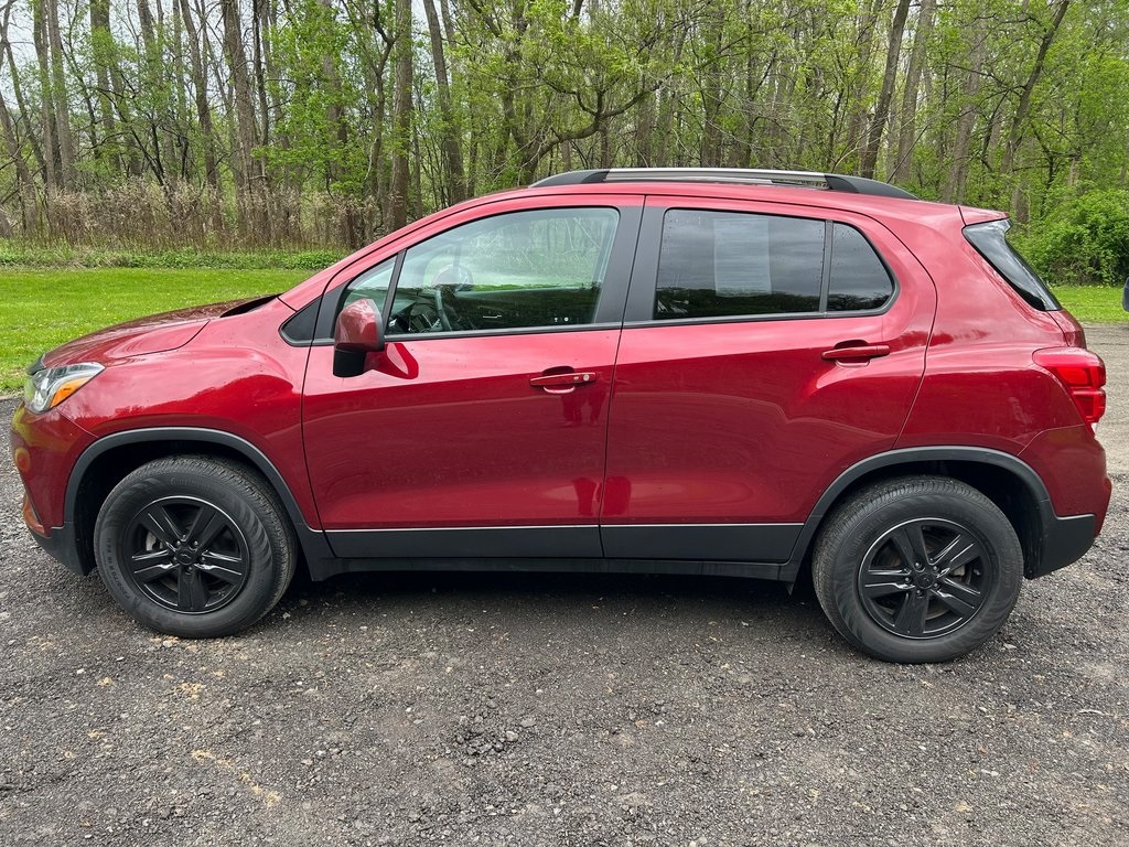 Used 2022 Chevrolet Trax LT with VIN KL7CJPSM1NB532790 for sale in Watkins Glen, NY