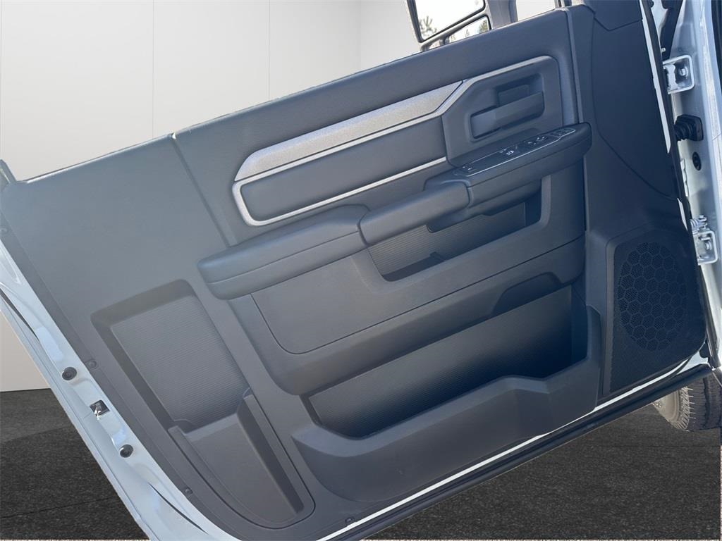 2024 Ram 2500 Tradesman photo 13