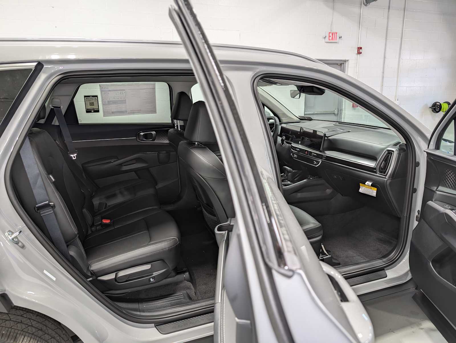 2026 Kia Sorento EX photo 7