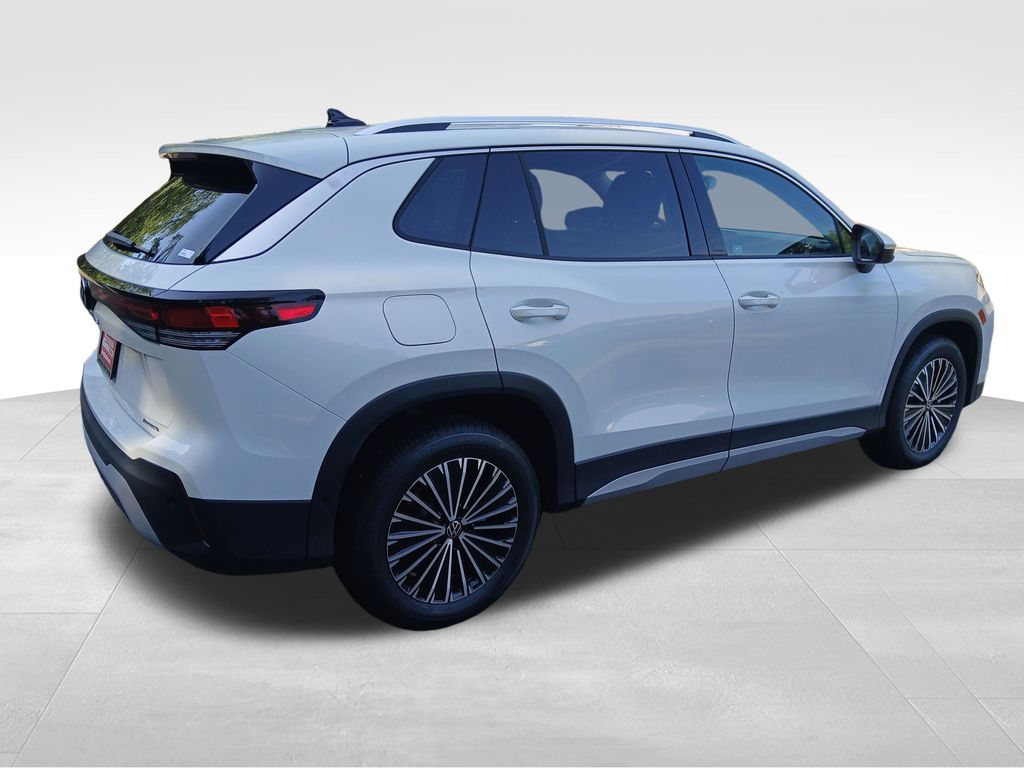 2025 Volkswagen Tiguan S photo 4