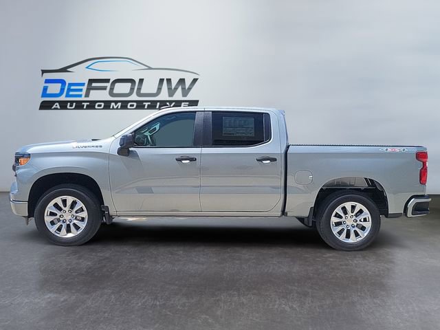 2026 Chevrolet Silverado 1500 Custom photo 5