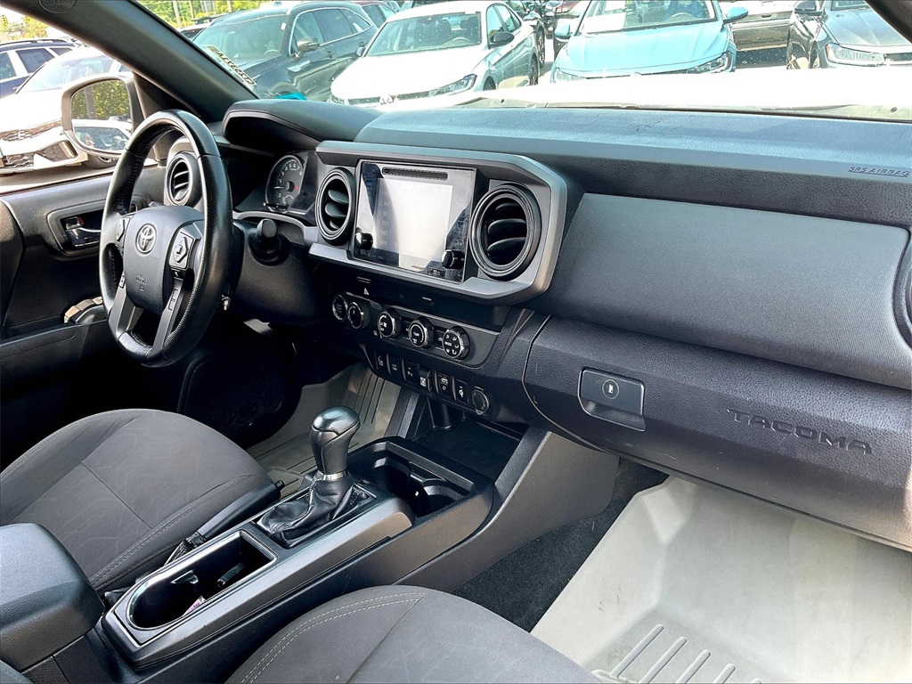 2019 Toyota Tacoma TRD Off-Road photo 13