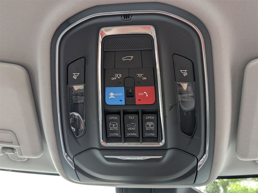 2021 Jeep Grand Cherokee Limited photo 18