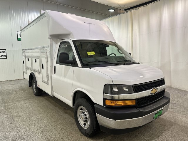 2025 Chevrolet Express Cutaway 3500 1WT